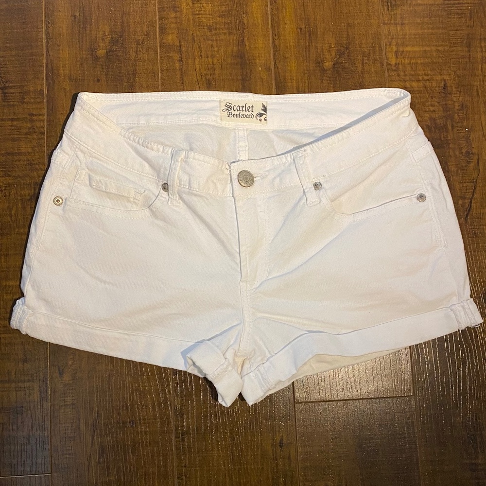Scarlet Boulevard White Shorts